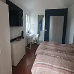 Villa 3-apartment Coastal Italian