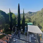 3-apartment Coastal Italian Villa *