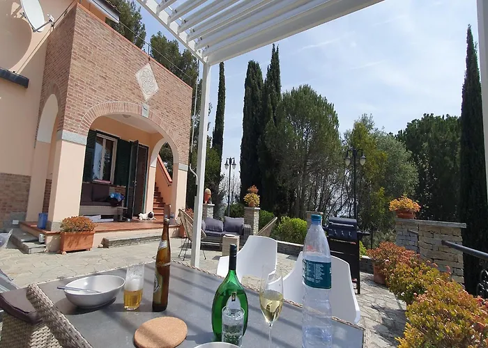 Villa Charmante Mit Drei